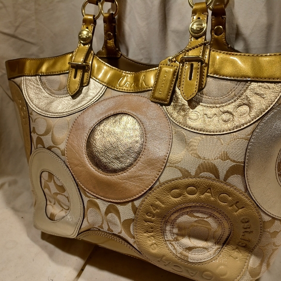 Coach carly tote - Picture 4 of 10